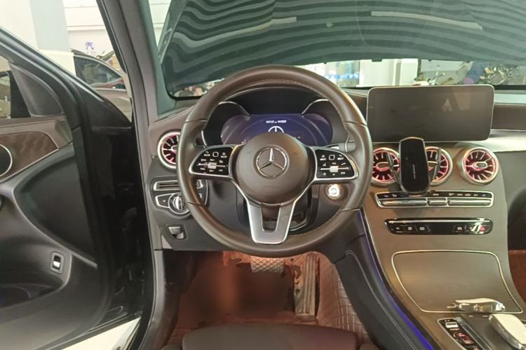 Used Mercedes-Benz GLC 2020 GLC 300 L 4MATIC Dynamic Edition Steering Wheel