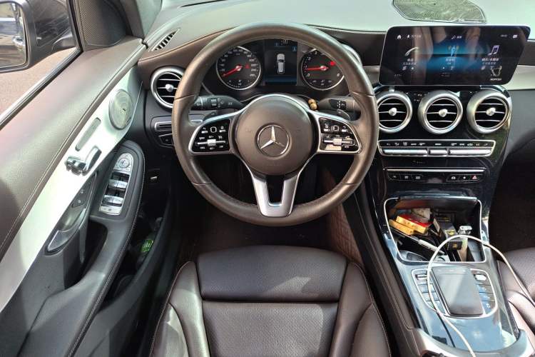 Used Mercedes-Benz GLC 2020 GLC 260 L 4MATIC Dynamic Model Steering Wheel