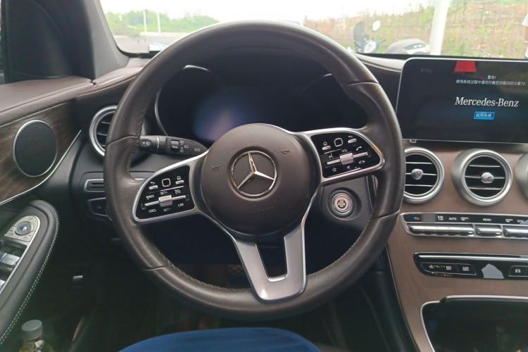 Used Mercedes-Benz GLC 2020 GLC 260 L 4MATIC Luxury Model Steering Wheel