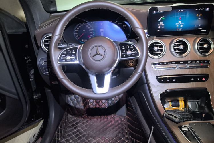 Used Mercedes-Benz GLC 2020 GLC 300 L 4MATIC Dynamic Edition Steering Wheel
