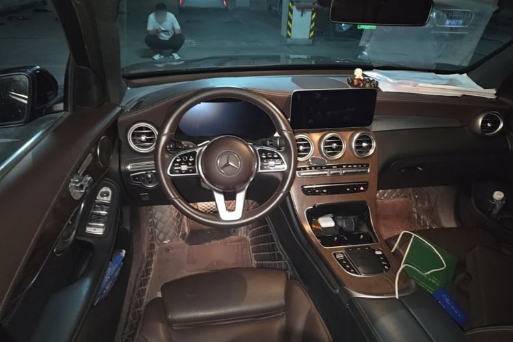 Used Mercedes-Benz GLC 2020 GLC 300 L 4MATIC Dynamic Edition Steering Wheel