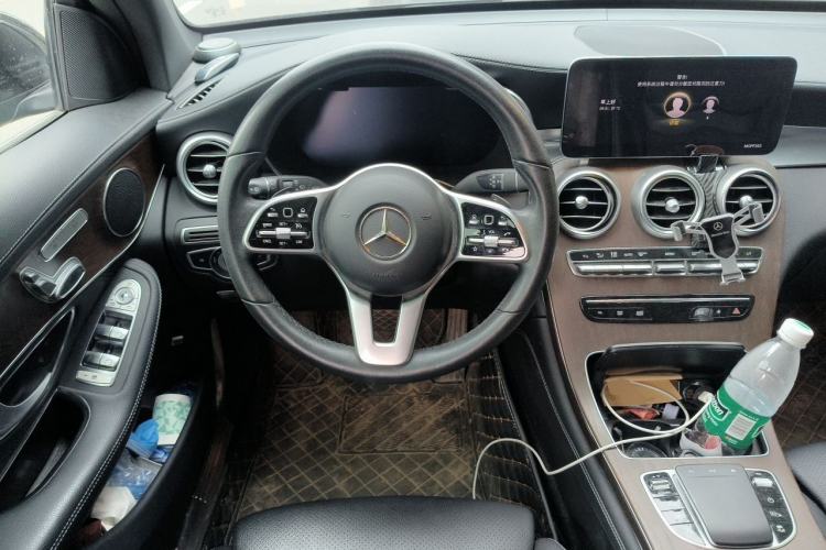 Used Mercedes-Benz GLC 2020 Facelift GLC 260 L 4MATIC Luxury Edition Steering Wheel