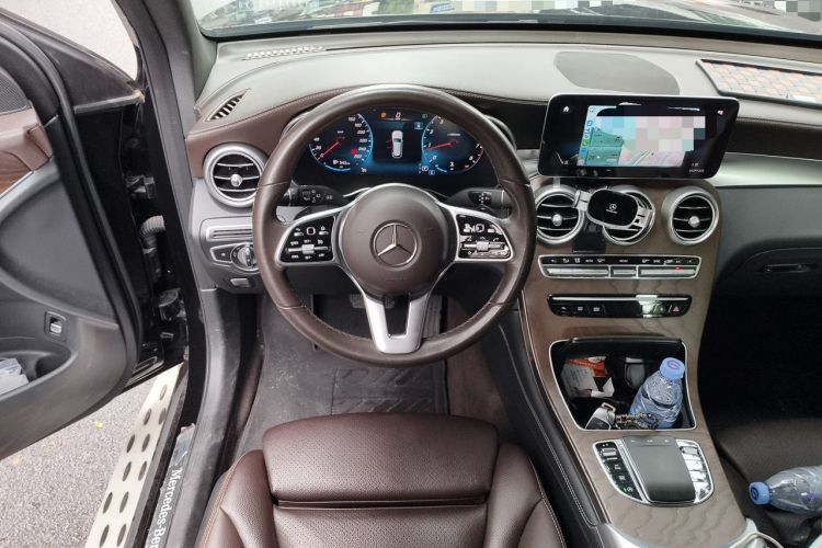 Used Mercedes-Benz GLC 2020 GLC 260 L 4MATIC Luxury Model Steering Wheel