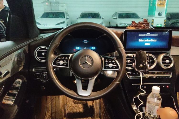 Used Mercedes-Benz GLC 2020 Facelifted GLC 260 L 4MATIC Dynamic Edition Steering Wheel