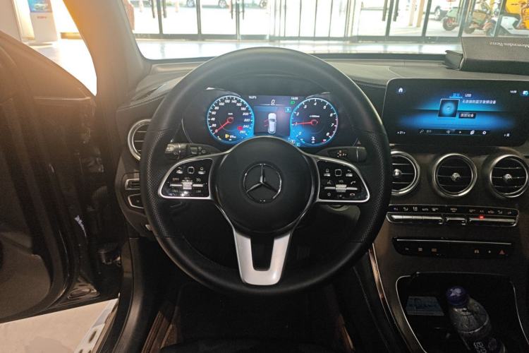 Used Mercedes-Benz GLC 2020 Facelift GLC 300 L 4MATIC Dynamic Edition Steering Wheel