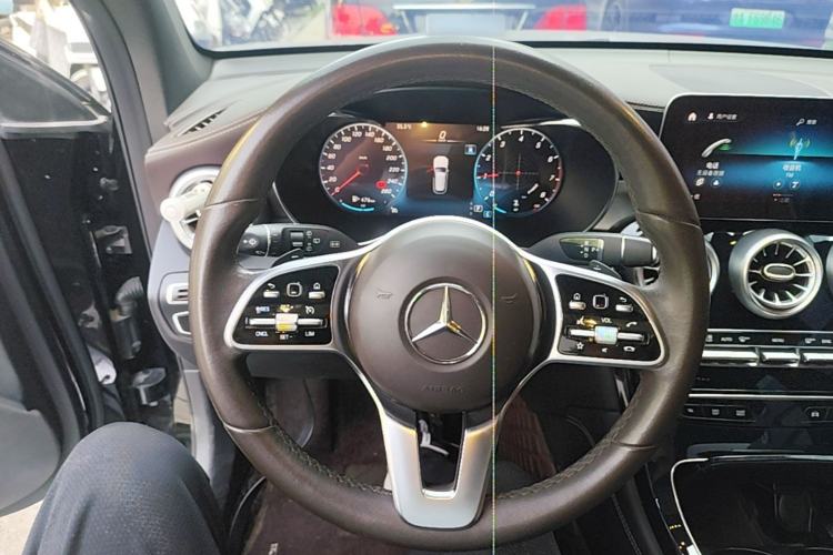 Used Mercedes-Benz GLC 2020 Facelifted GLC 260 L 4MATIC Dynamic Edition Steering Wheel