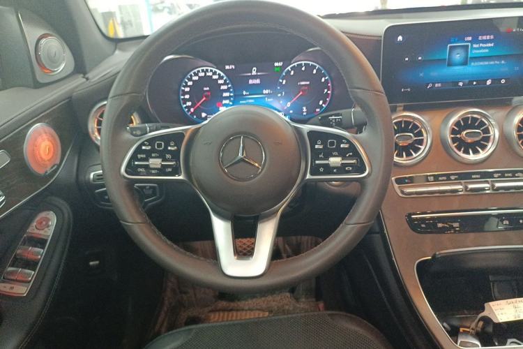 Used Mercedes-Benz GLC 2020 GLC 300 L 4MATIC Dynamic Edition Steering Wheel
