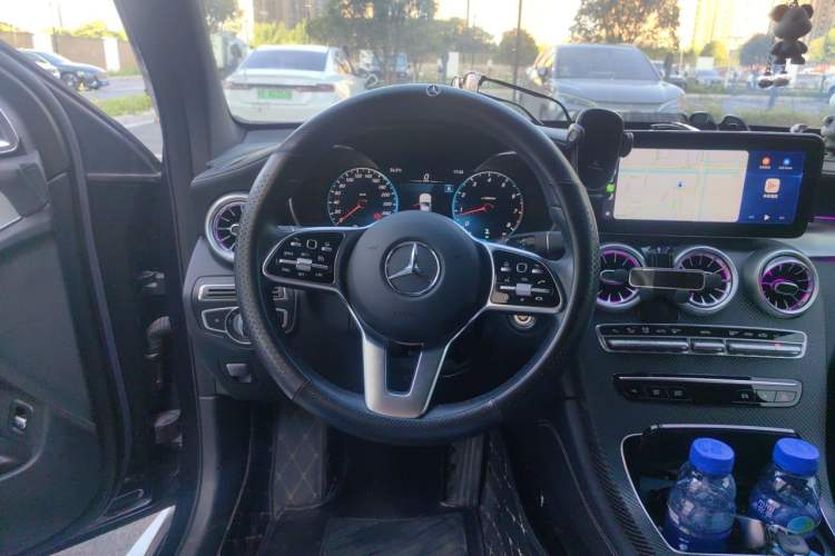 Used Mercedes-Benz GLC 2020 Facelift GLC 260 L 4MATIC Luxury Edition Steering Wheel