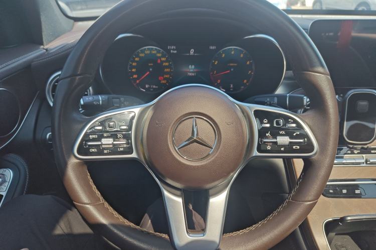 Used Mercedes-Benz GLC 2020 GLC 300 L 4MATIC Dynamic Edition Steering Wheel