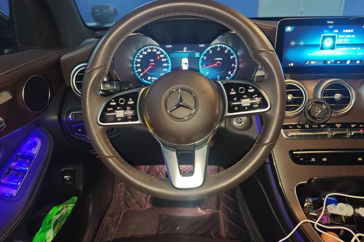 Used Mercedes-Benz GLC 2020 Facelift GLC 260 L 4MATIC Luxury Edition Steering Wheel