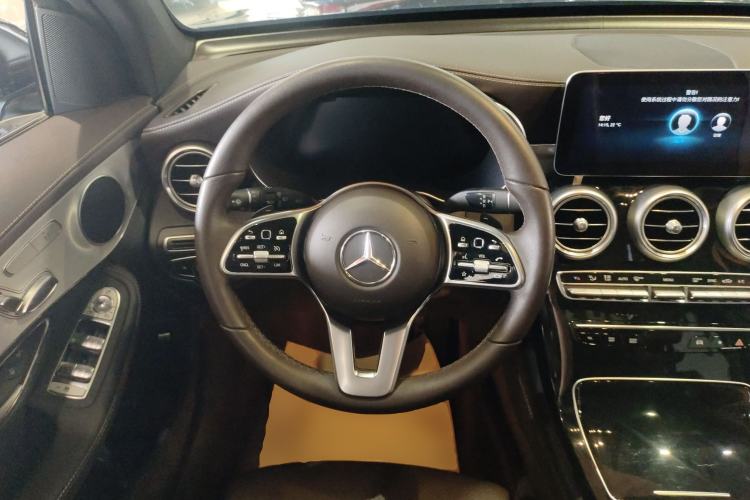 Used Mercedes-Benz GLC 2020 Facelifted GLC 260 L 4MATIC Dynamic Edition Steering Wheel