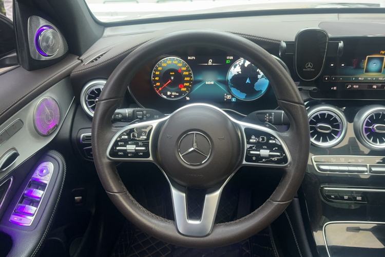 Used Mercedes-Benz GLC 2020 GLC 260 L 4MATIC Luxury Model Steering Wheel