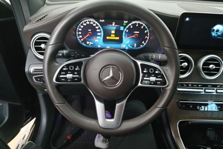 Used Mercedes-Benz GLC 2020 GLC 300 L 4MATIC Dynamic Edition Steering Wheel