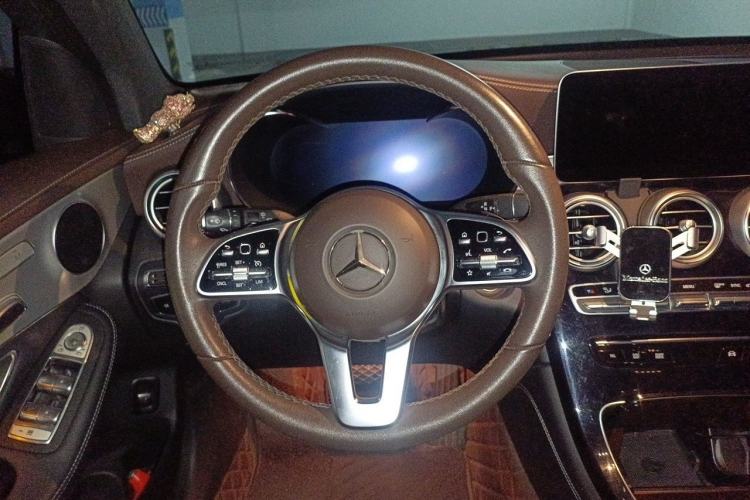 Used Mercedes-Benz GLC 2020 Facelifted GLC 260 L 4MATIC Dynamic Edition Steering Wheel