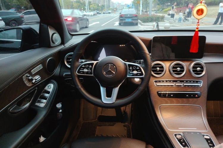 Used Mercedes-Benz GLC 2020 GLC 300 L 4MATIC Dynamic Edition Steering Wheel