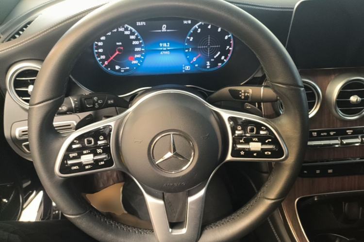 Used Mercedes-Benz GLC 2020 Facelifted GLC 300 L 4MATIC Luxury Edition Steering Wheel