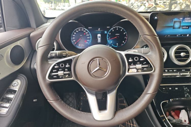 Used Mercedes-Benz GLC 2020 Facelifted GLC 260 L 4MATIC Dynamic Edition Steering Wheel
