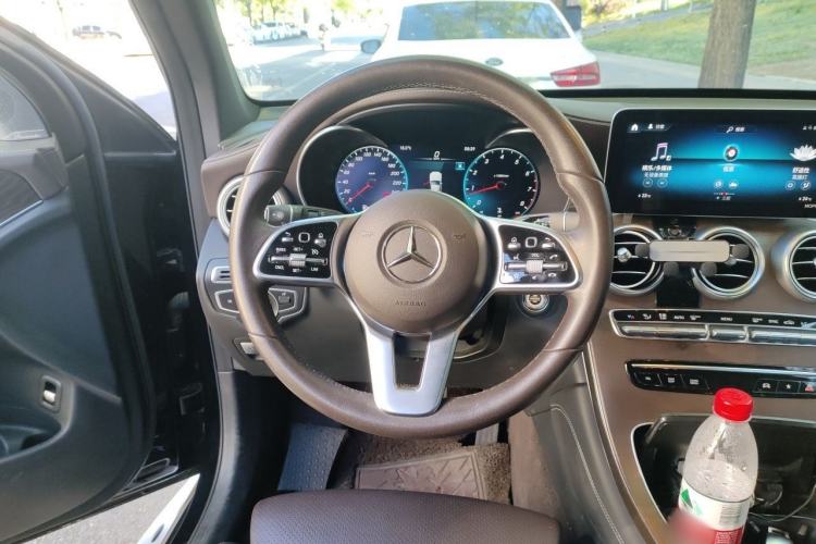 Used Mercedes-Benz GLC 2020 GLC 300 L 4MATIC Dynamic Edition Steering Wheel