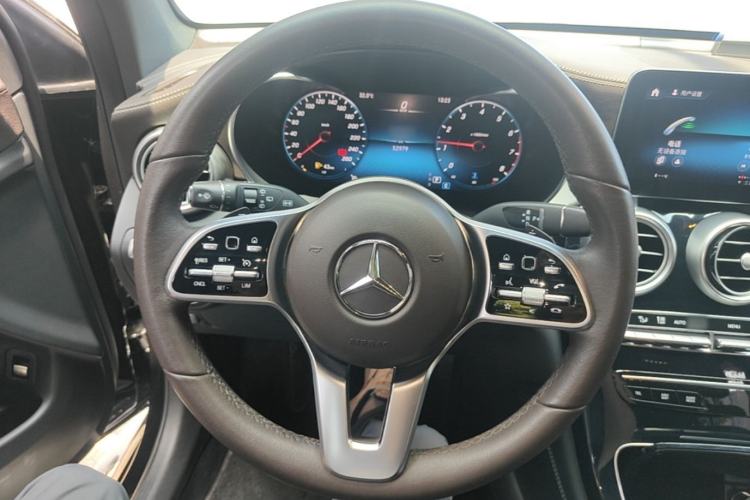 Used Mercedes-Benz GLC 2020 Facelifted GLC 260 L 4MATIC Dynamic Edition Steering Wheel
