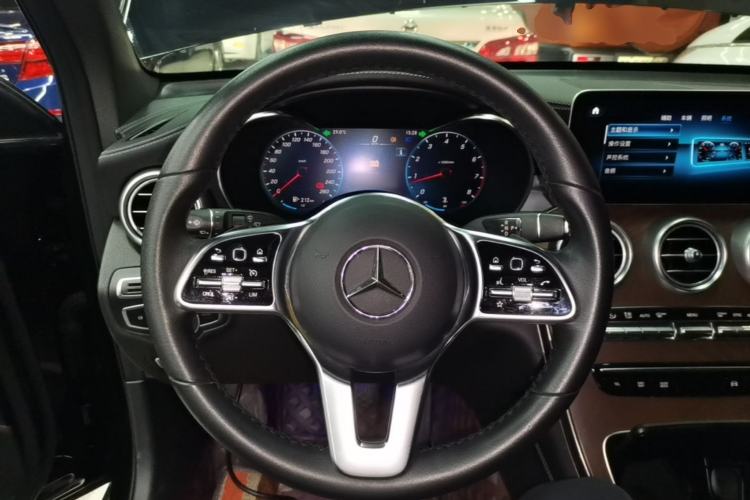 Used Mercedes-Benz GLC 2020 GLC 260 L 4MATIC Luxury Model Steering Wheel