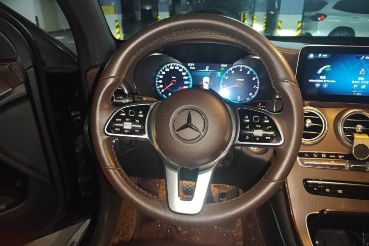 Used Mercedes-Benz GLC 2020 Facelift GLC 300 L 4MATIC Dynamic Edition Steering Wheel