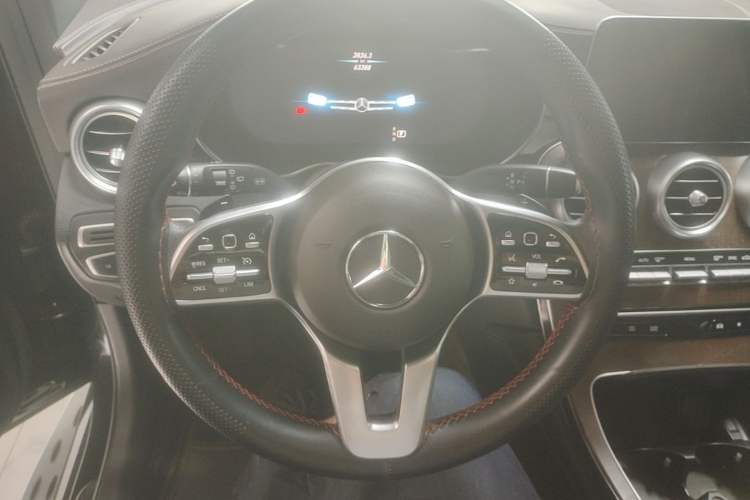 Used Mercedes-Benz GLC 2020 GLC 300 L 4MATIC Dynamic Edition Steering Wheel