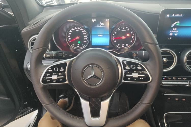 Used Mercedes-Benz GLC 2020 GLC 260 L 4MATIC Dynamic Model Steering Wheel