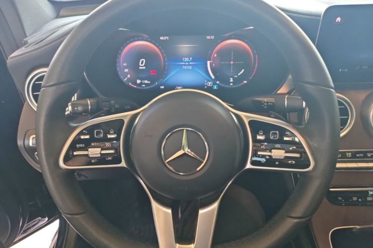 Used Mercedes-Benz GLC 2020 Facelift GLC 300 L 4MATIC Dynamic Edition Steering Wheel