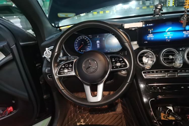 Used Mercedes-Benz GLC 2020 Facelifted GLC 260 L 4MATIC Dynamic Edition Steering Wheel