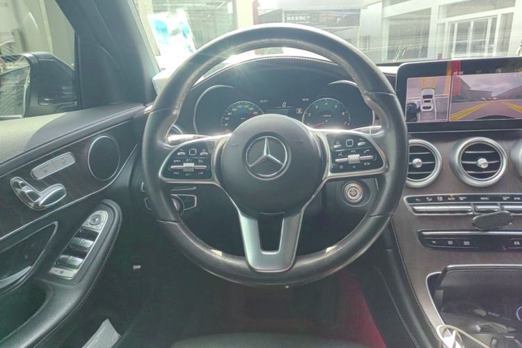 Used Mercedes-Benz GLC 2020 Facelift GLC 260 L 4MATIC Luxury Edition Steering Wheel