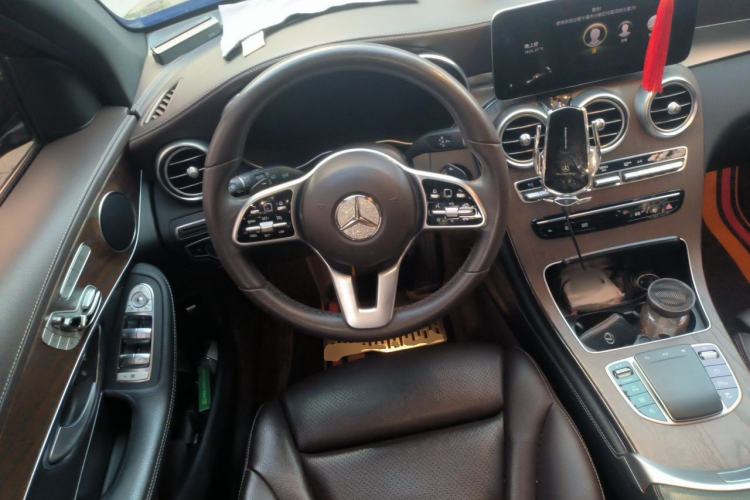 Used Mercedes-Benz GLC 2020 Facelift GLC 300 L 4MATIC Dynamic Edition Steering Wheel
