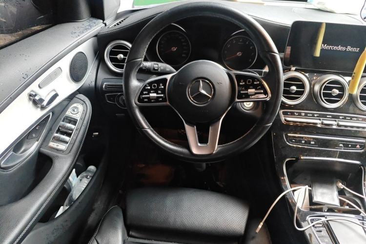Used Mercedes-Benz GLC 2020 GLC 260 L 4MATIC Dynamic Model Steering Wheel