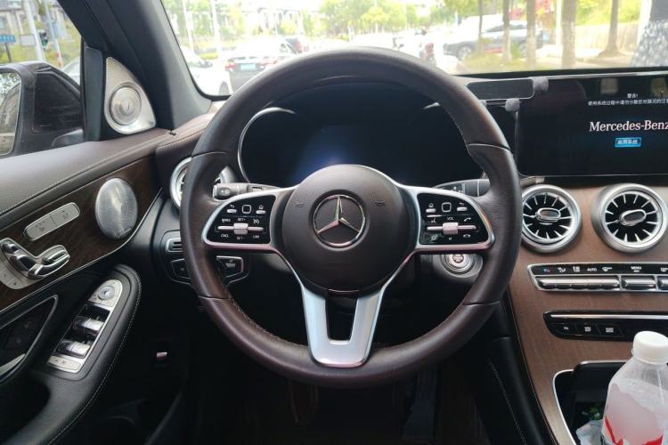 Used Mercedes-Benz GLC 2020 Facelift GLC 300 L 4MATIC Dynamic Edition Steering Wheel