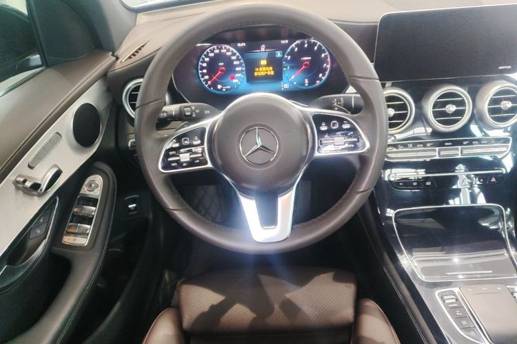 Used Mercedes-Benz GLC 2020 Facelifted GLC 260 L 4MATIC Dynamic Edition Steering Wheel