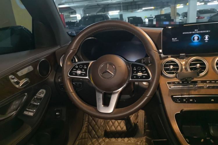 Used Mercedes-Benz GLC 2020 Facelift GLC 260 L 4MATIC Luxury Edition Steering Wheel