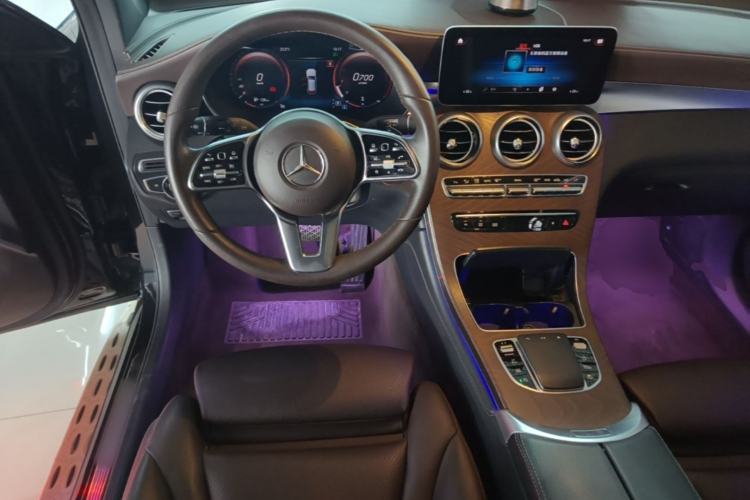 Used Mercedes-Benz GLC 2020 GLC 260 L 4MATIC Luxury Model Steering Wheel