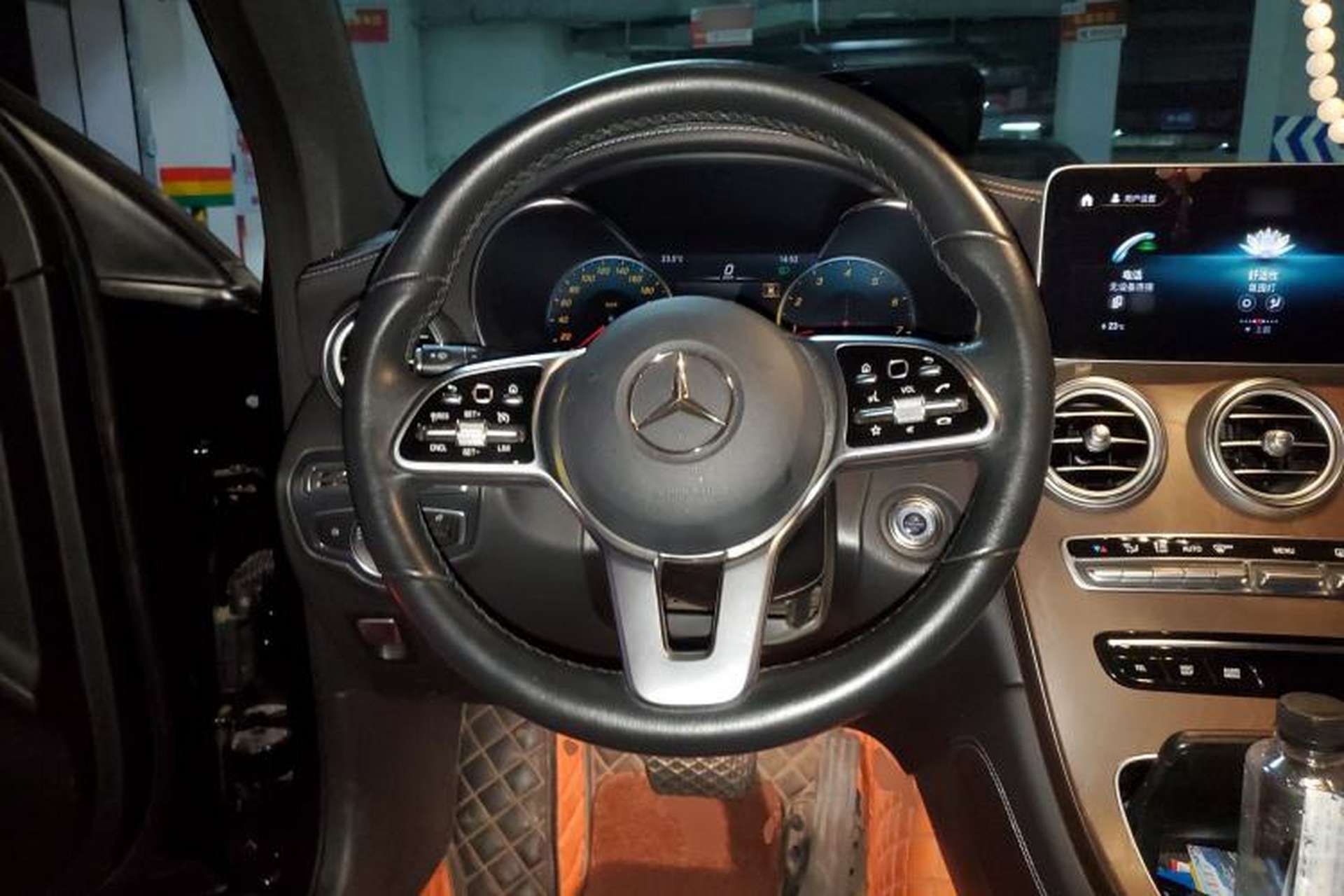 Used Mercedes-Benz GLC 2020 GLC 300 L 4MATIC Dynamic Edition Steering Wheel