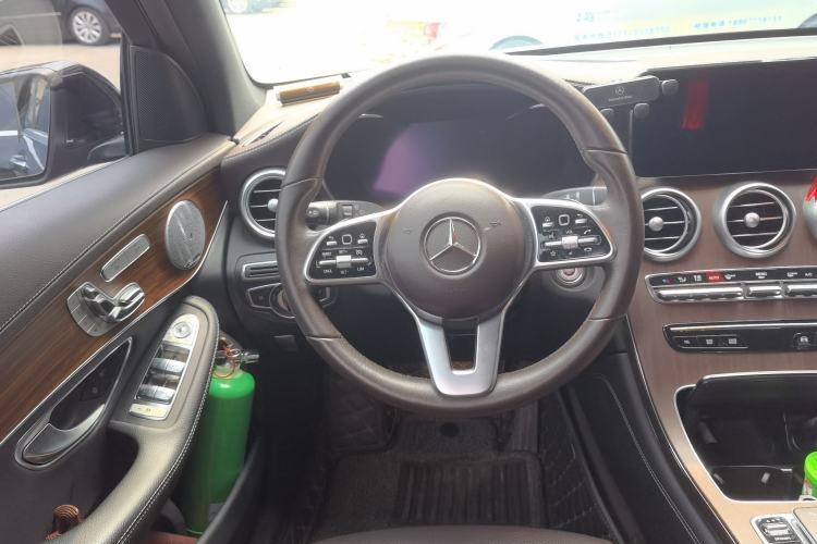 Used Mercedes-Benz GLC 2020 Facelift GLC 300 L 4MATIC Dynamic Edition Steering Wheel