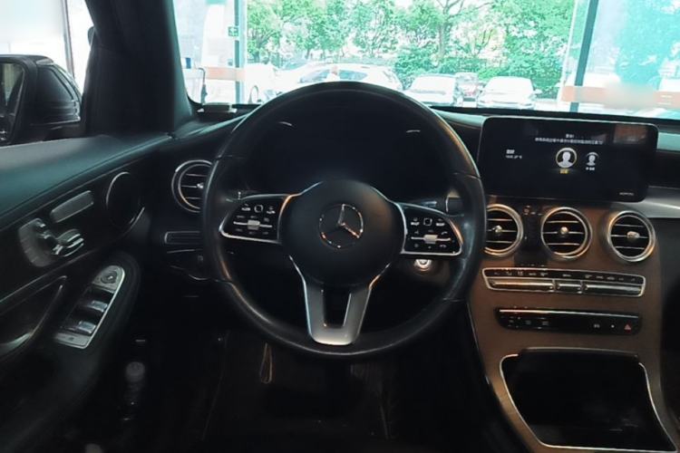 Used Mercedes-Benz GLC 2020 GLC 300 L 4MATIC Dynamic Edition Steering Wheel
