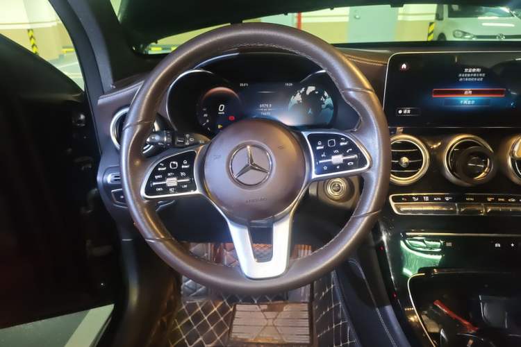 Used Mercedes-Benz GLC 2020 Facelifted GLC 260 L 4MATIC Dynamic Edition Steering Wheel