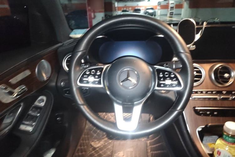 Used Mercedes-Benz GLC 2020 Facelifted GLC 300 L 4MATIC Luxury Edition Steering Wheel