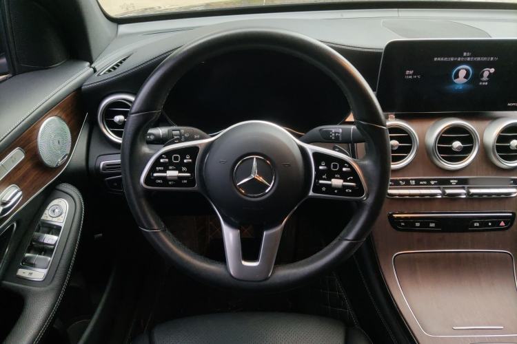 Used Mercedes-Benz GLC 2020 Facelift GLC 300 L 4MATIC Dynamic Edition Steering Wheel