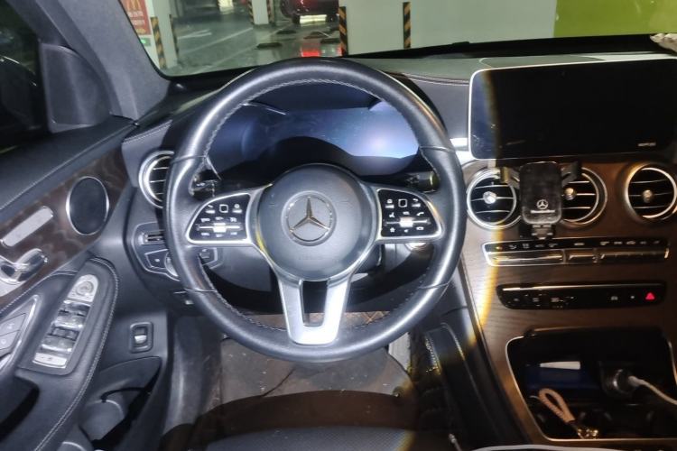 Used Mercedes-Benz GLC 2020 GLC 300 L 4MATIC Dynamic Edition Steering Wheel