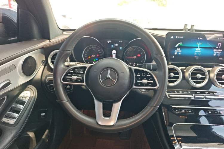 Used Mercedes-Benz GLC 2020 GLC 260 L 4MATIC Dynamic Model Steering Wheel