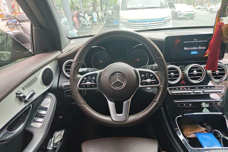 Used Mercedes-Benz GLC 2020 GLC 260 L 4MATIC Dynamic Model Steering Wheel