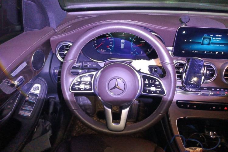 Used Mercedes-Benz GLC 2020 GLC 300 L 4MATIC Dynamic Edition Steering Wheel