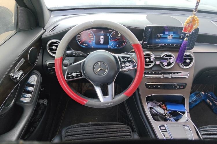 Used Mercedes-Benz GLC 2020 GLC 260 L 4MATIC Luxury Model Steering Wheel