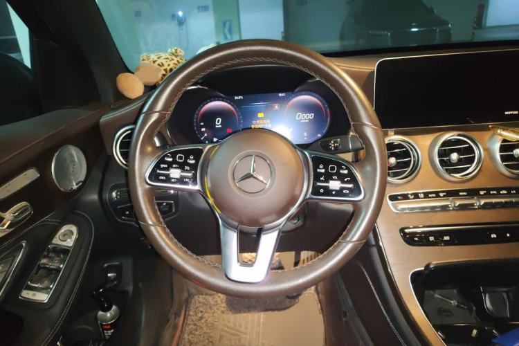 Used Mercedes-Benz GLC 2020 GLC 300 L 4MATIC Dynamic Edition Steering Wheel