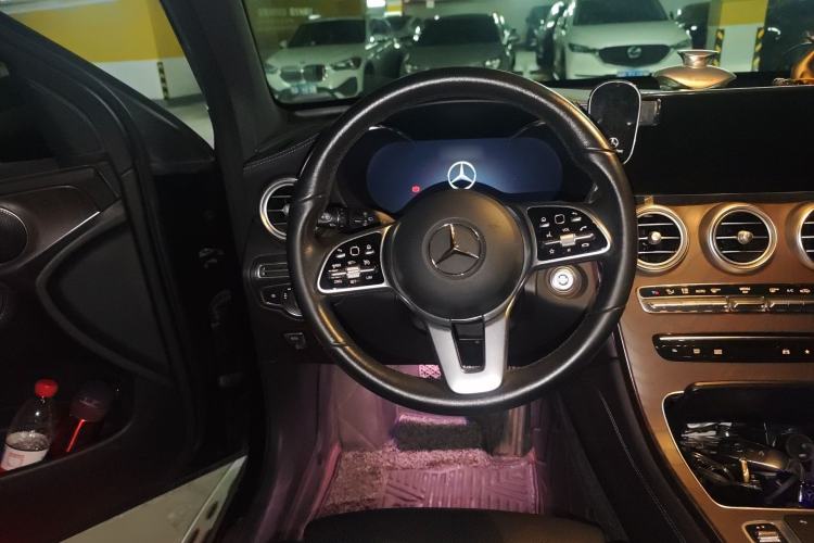 Used Mercedes-Benz GLC 2020 Facelift GLC 300 L 4MATIC Dynamic Edition Steering Wheel