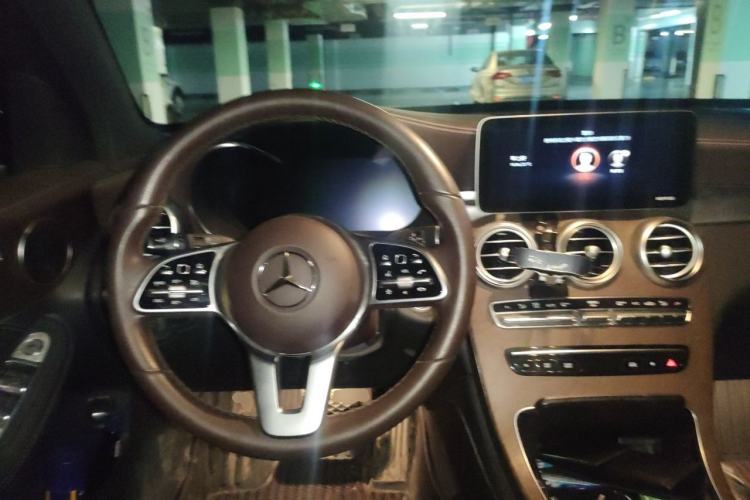 Used Mercedes-Benz GLC 2020 Facelift GLC 300 L 4MATIC Dynamic Edition Steering Wheel